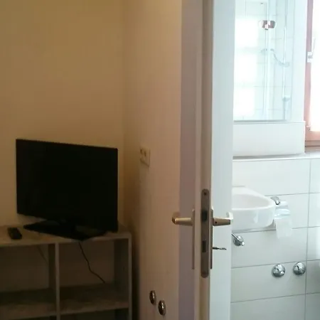 Pension Ins Fischernetz - Hanser Πανσιόν Meersburg