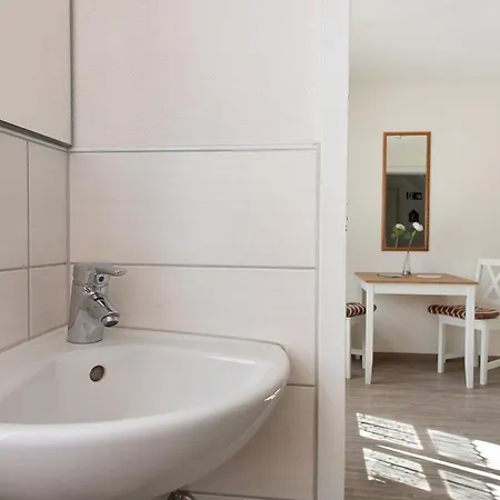 Ins Fischernetz - Hanser 3*